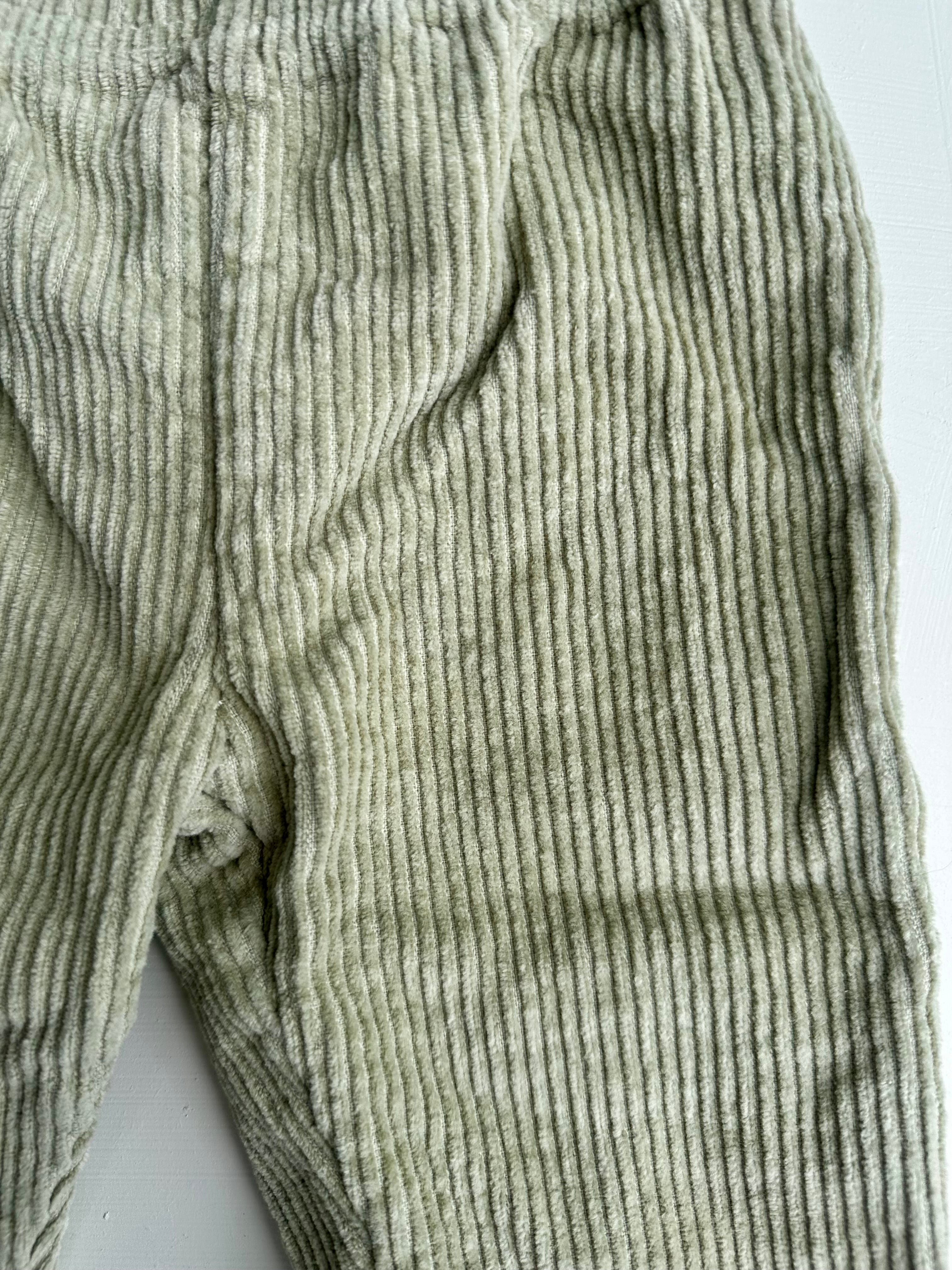 Pantalon vert sauge Kit+Pearl 12 mois | Seconde main