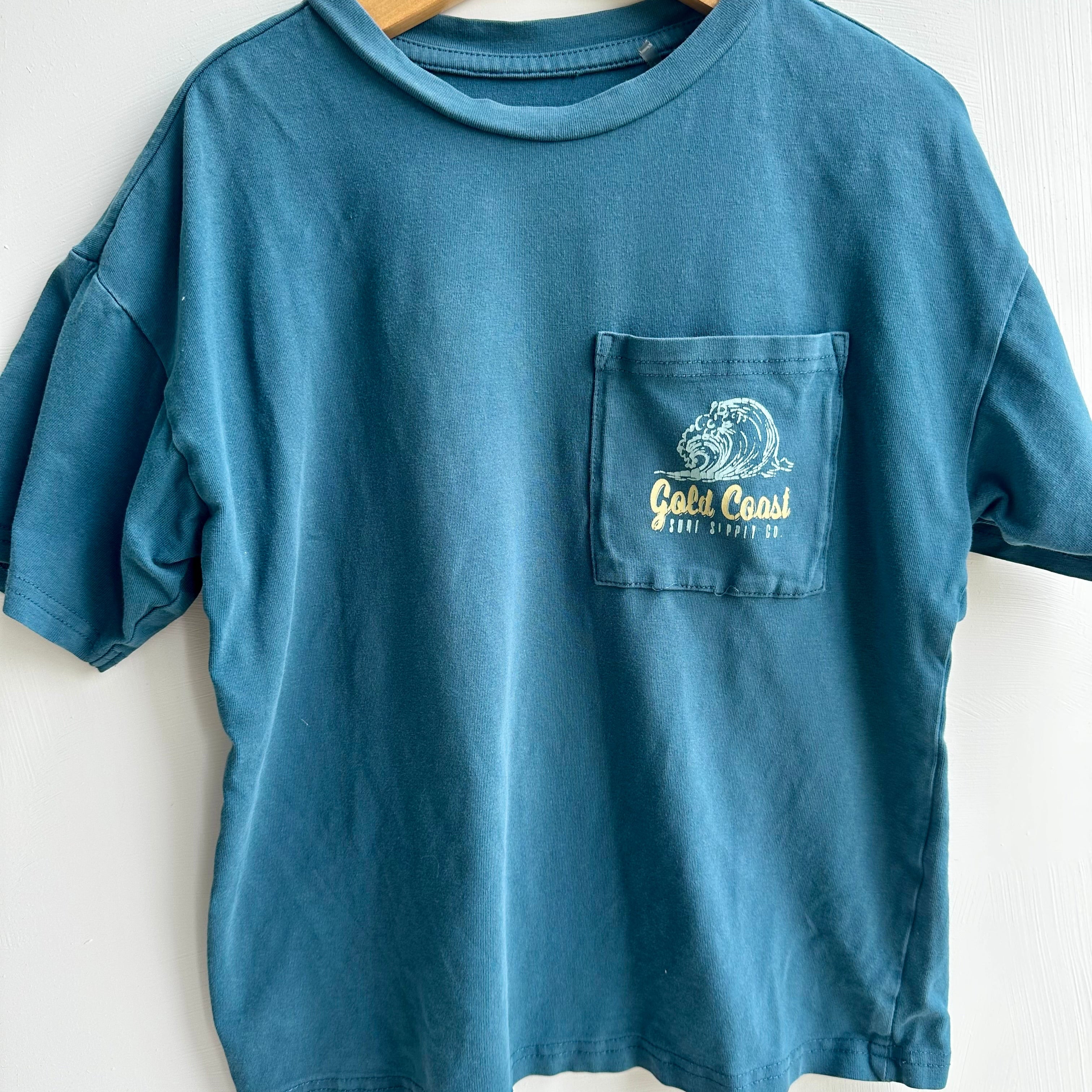 T-shirt Surface 6 ans | Seconde main (inscription au dos)