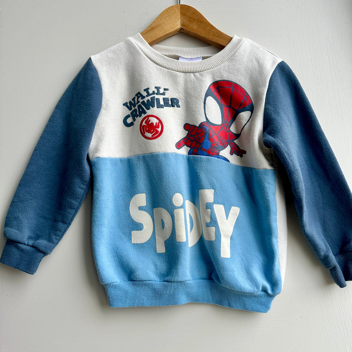 Crewneck Spidey 4 ans | Seconde main (légèrement mousseux)