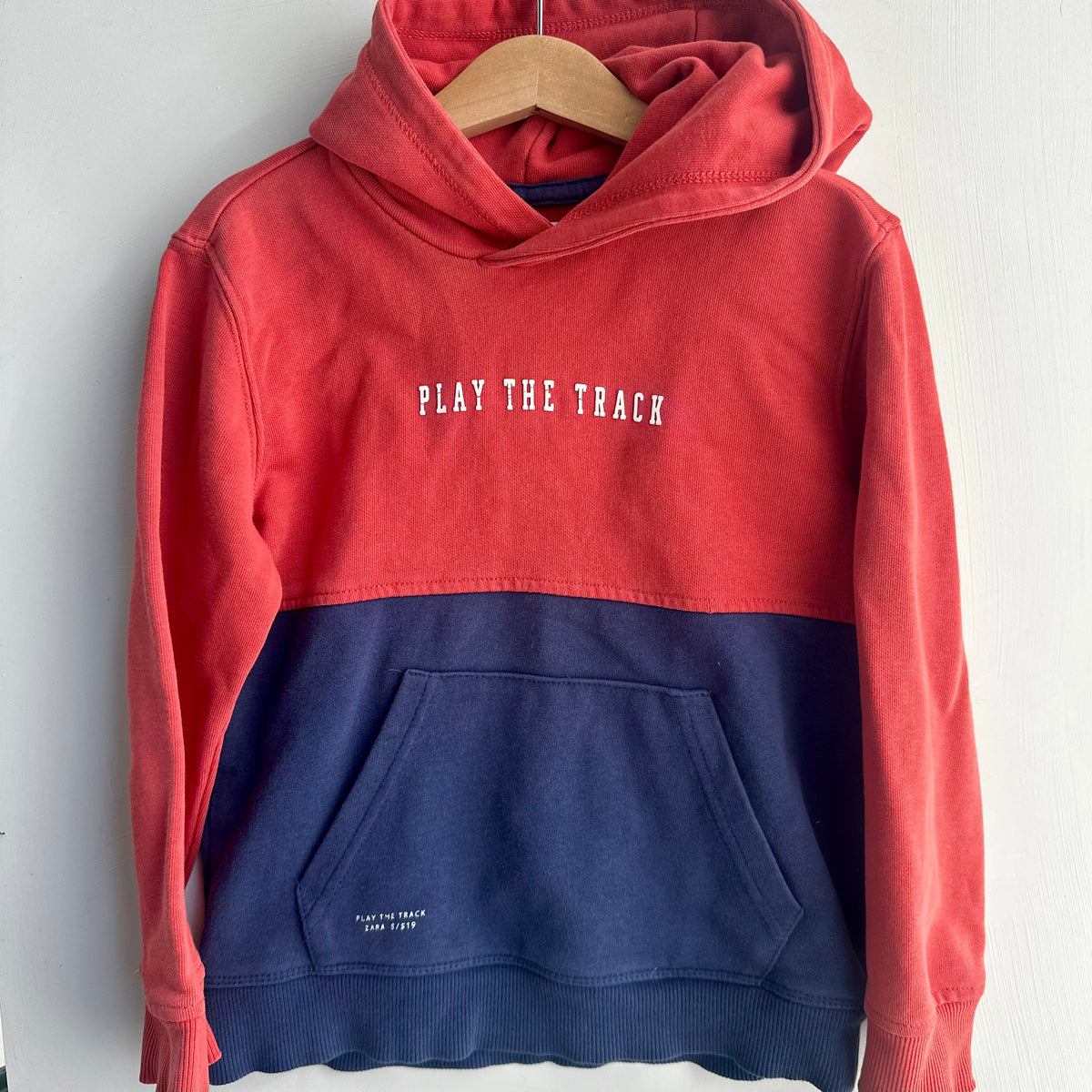 Pull à capuchon Zara 6 ans | Seconde main