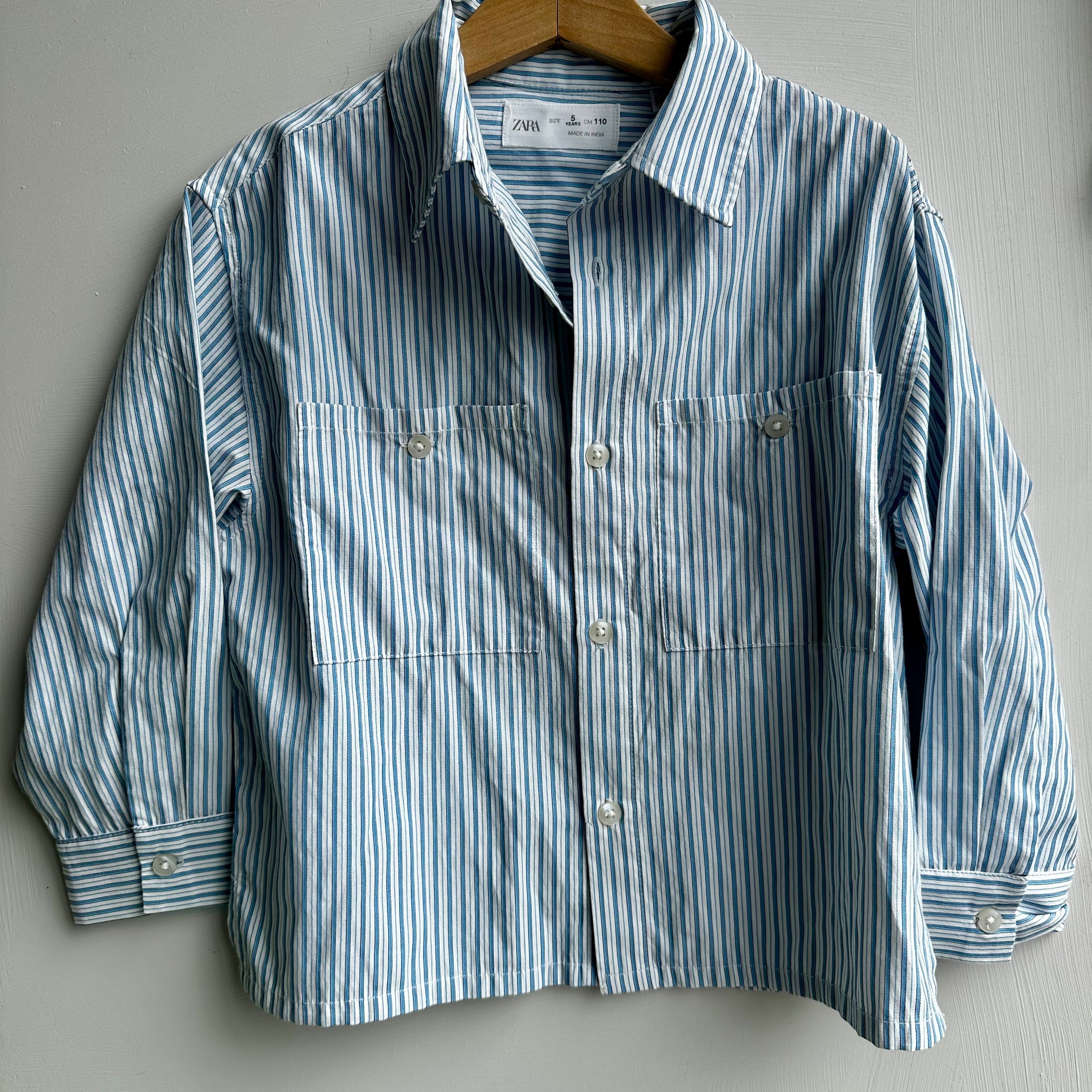 Chemise bleu et blanche Zara 5 ans | Seconde main (état neuf)