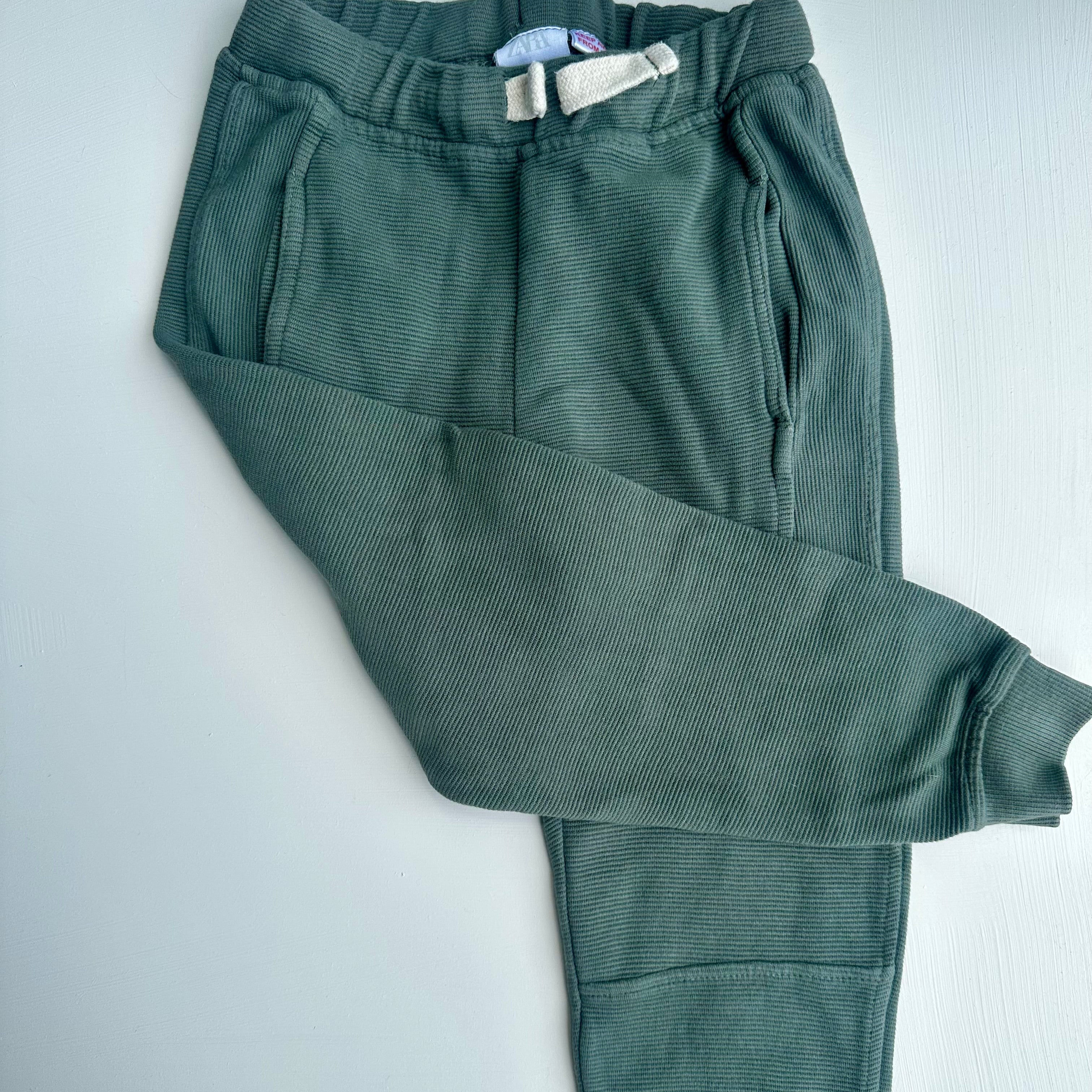 Pantalon sport vert Zara 4-5 ans | Seconde main