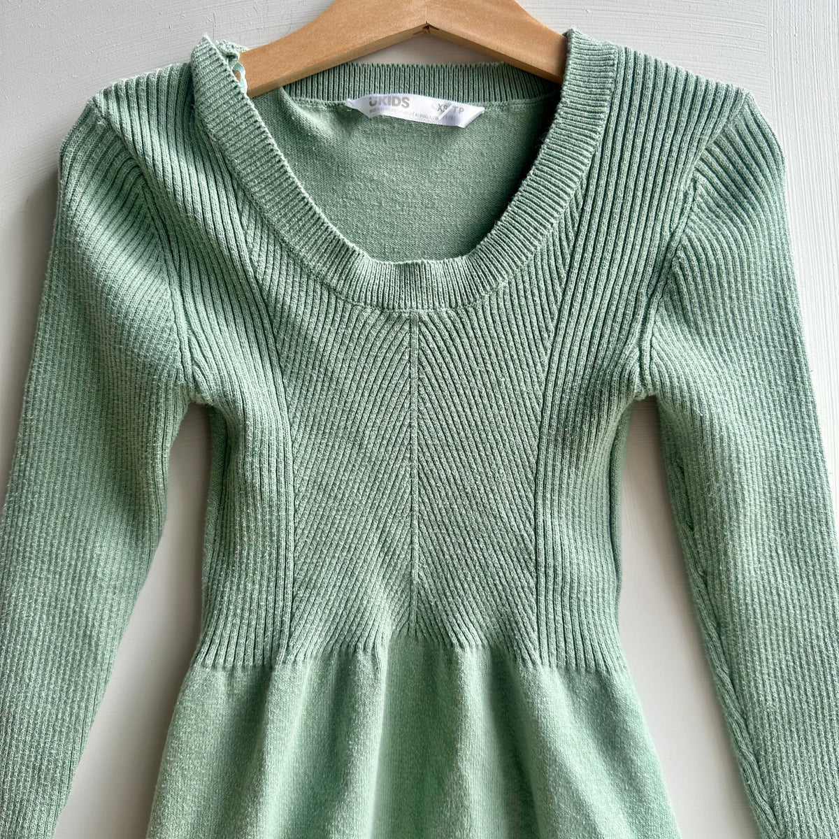 Robe verte Ukids 5-6 ans | Seconde main (légèrement mousseux)